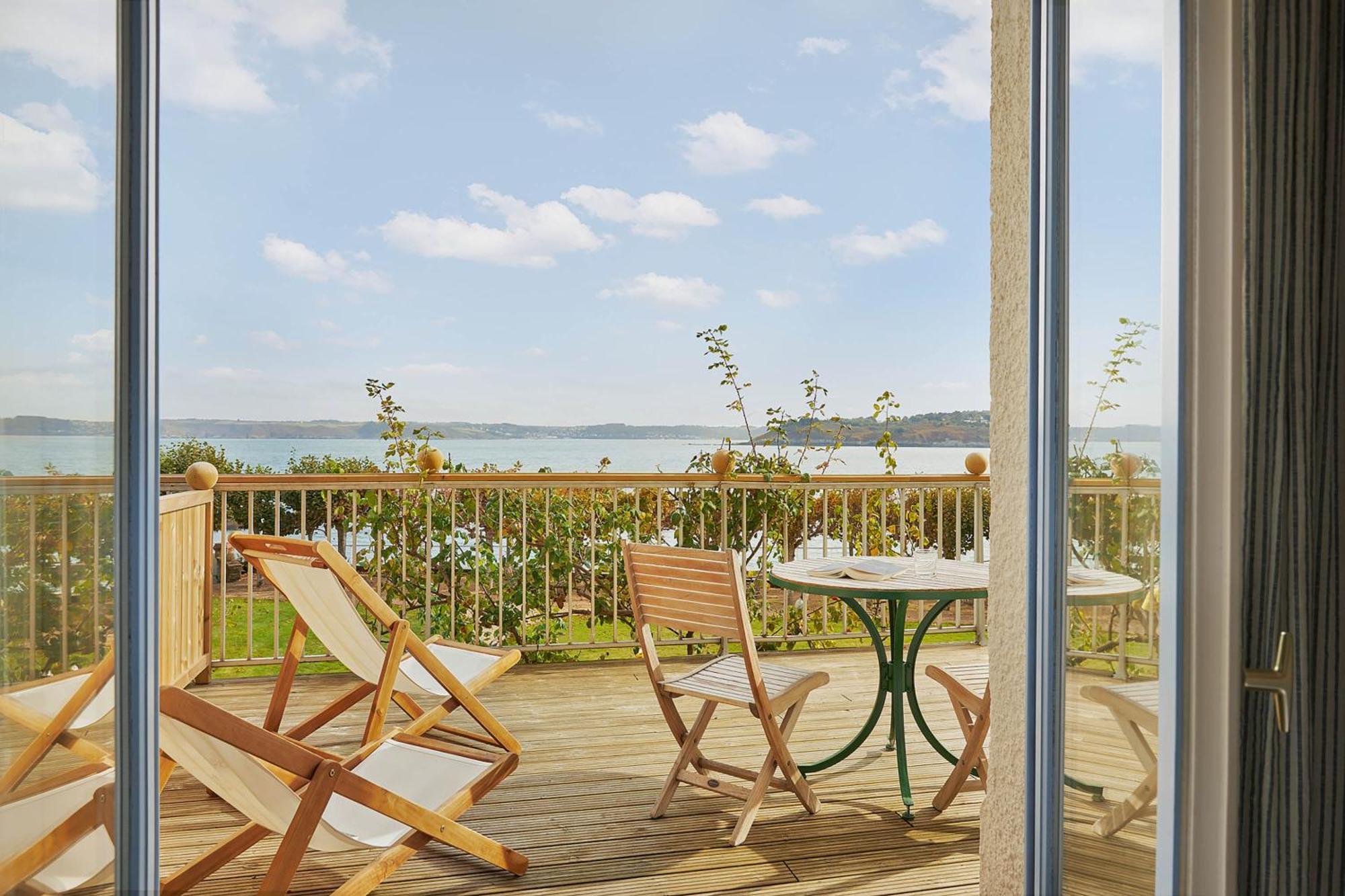 Le Grand Hotel Des Bains & Spa - Bretagne Locquirec Bagian luar foto