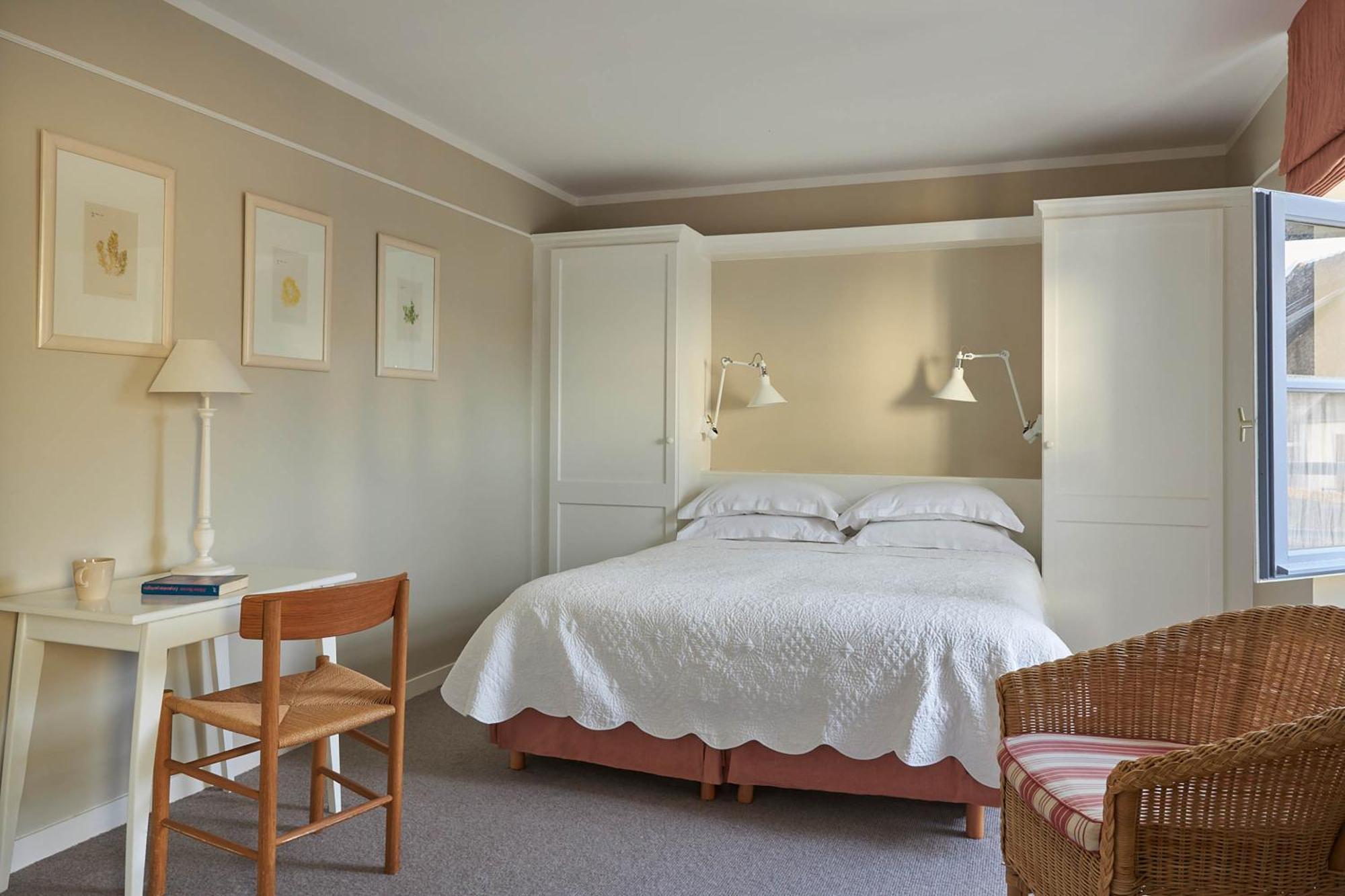 Le Grand Hotel Des Bains & Spa - Bretagne Locquirec Bagian luar foto