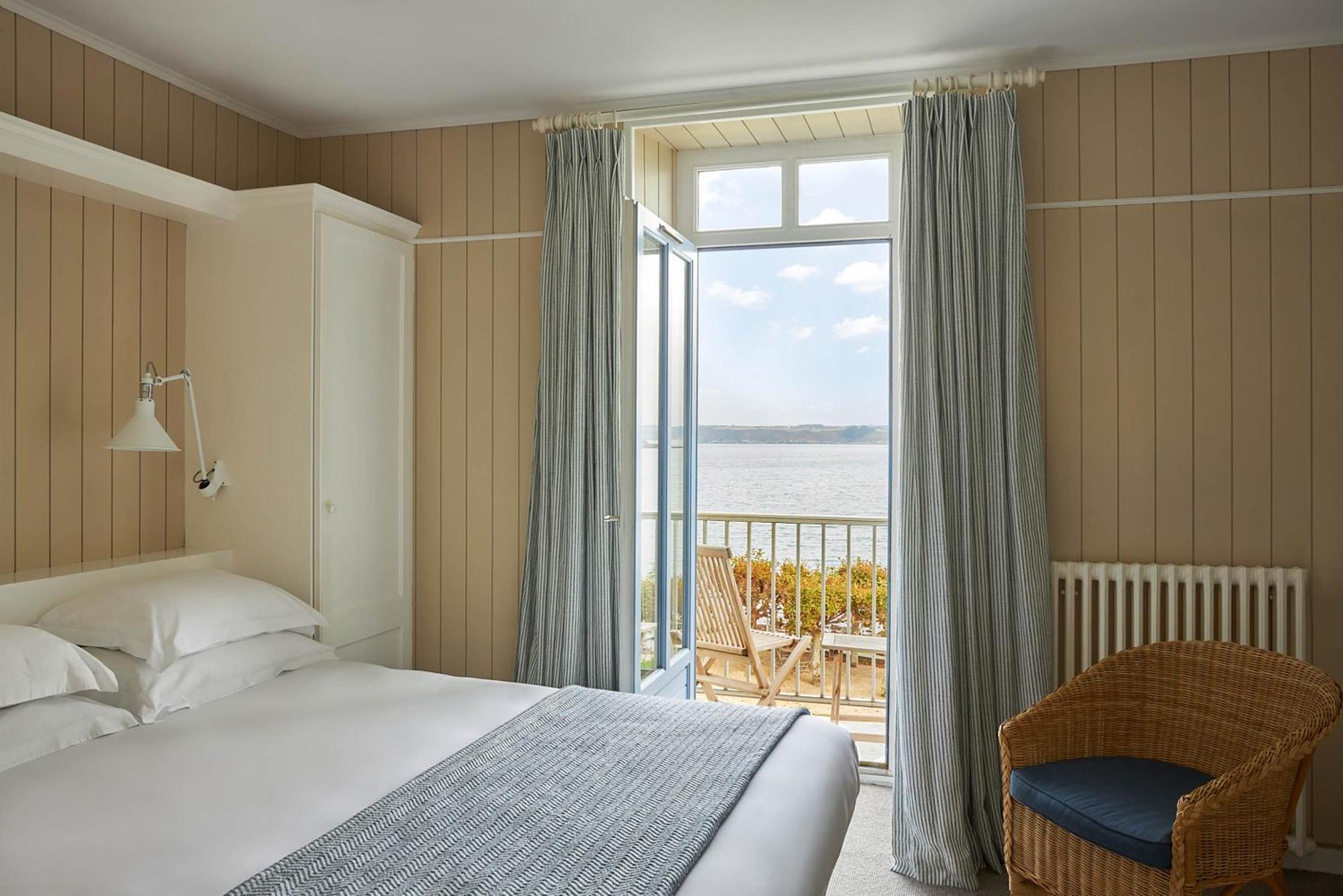 Le Grand Hotel Des Bains & Spa - Bretagne Locquirec Bagian luar foto