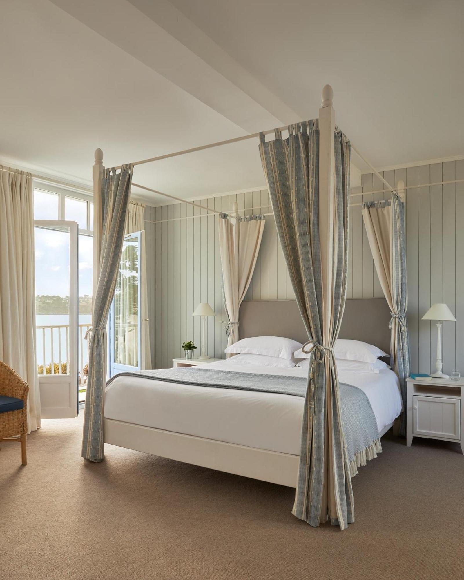 Le Grand Hotel Des Bains & Spa - Bretagne Locquirec Bagian luar foto