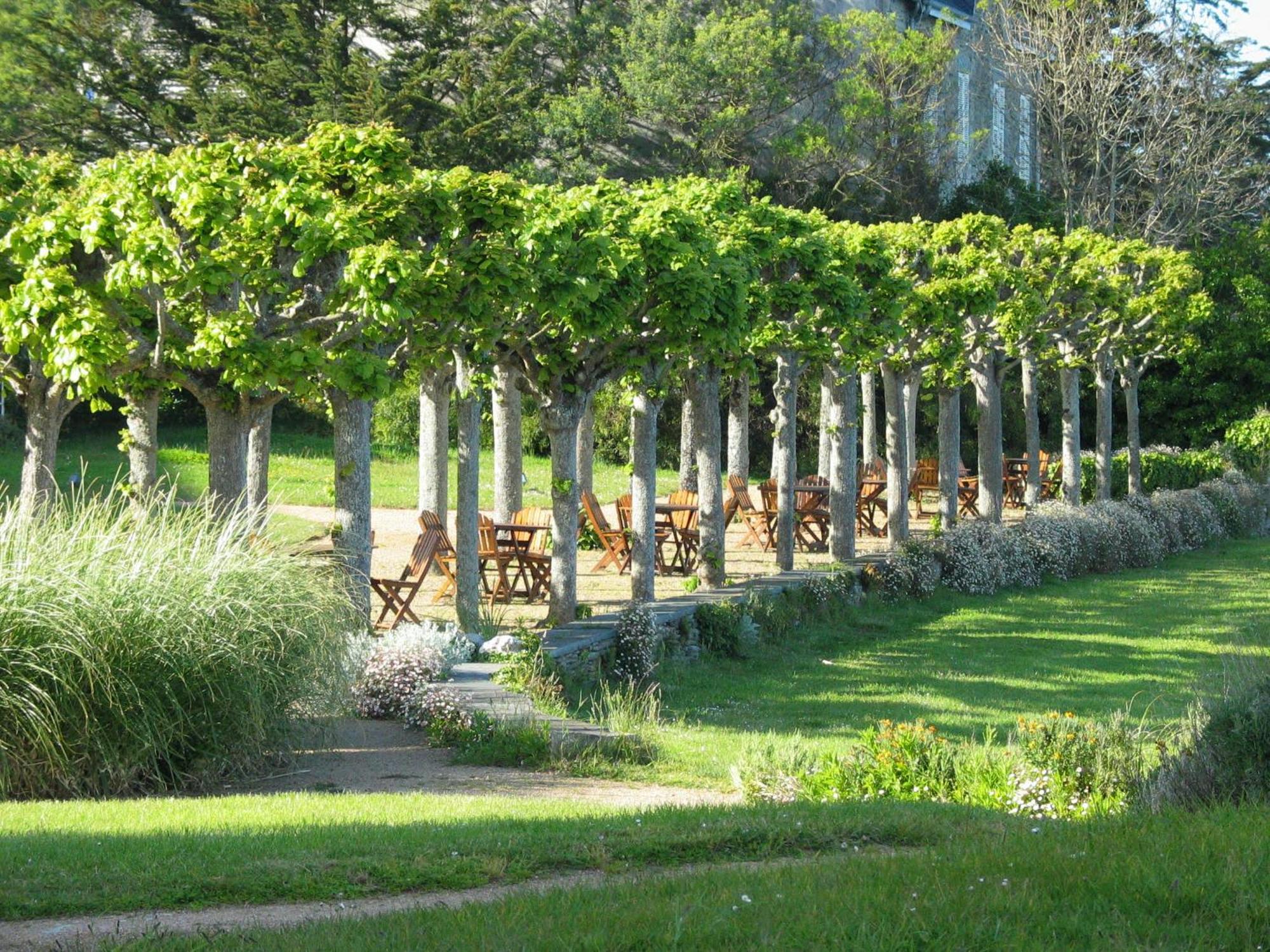 Le Grand Hotel Des Bains & Spa - Bretagne Locquirec Bagian luar foto