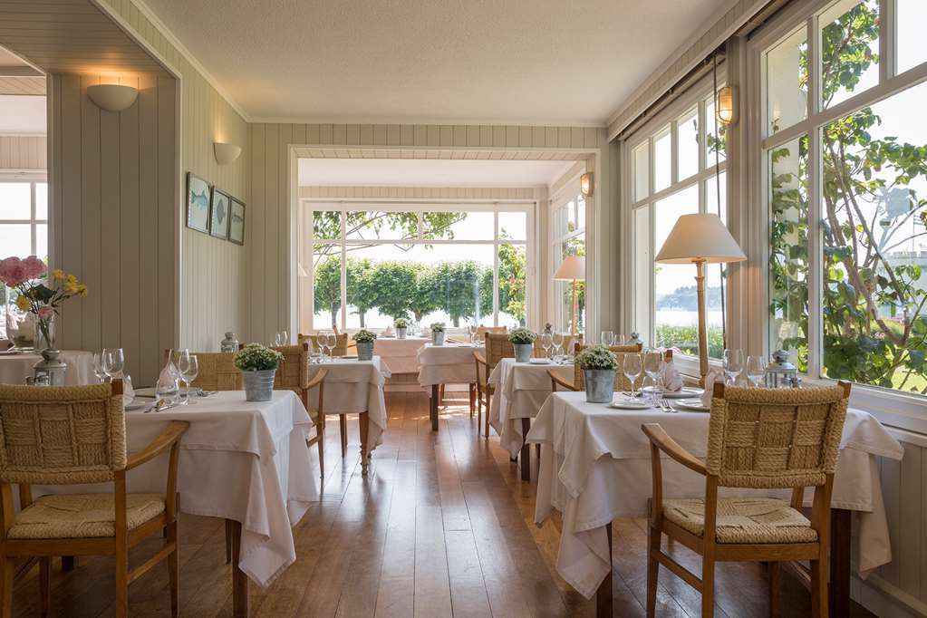 Le Grand Hotel Des Bains & Spa - Bretagne Locquirec Restoran foto